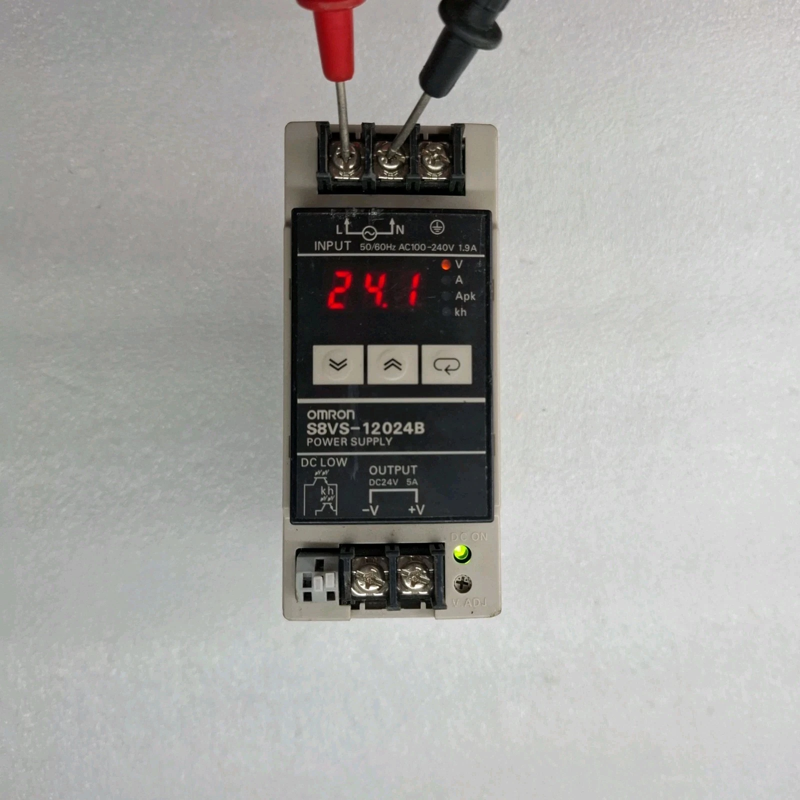 USED WORKING OMRON S8VS-12024B 100-240VAC POWER SUPPLY 24VDC 5A S8VS12024B